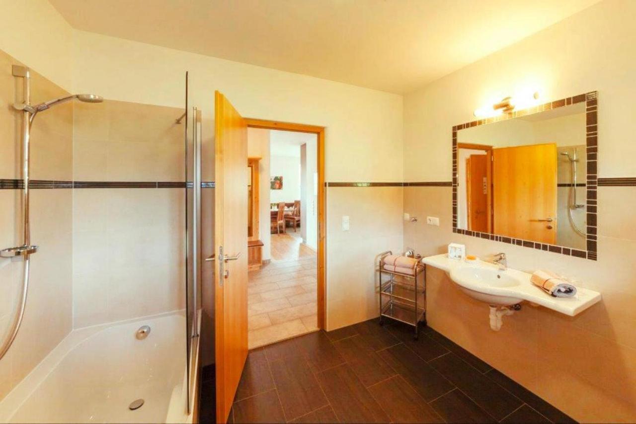 In Naz-sciaves With Garden Apartment